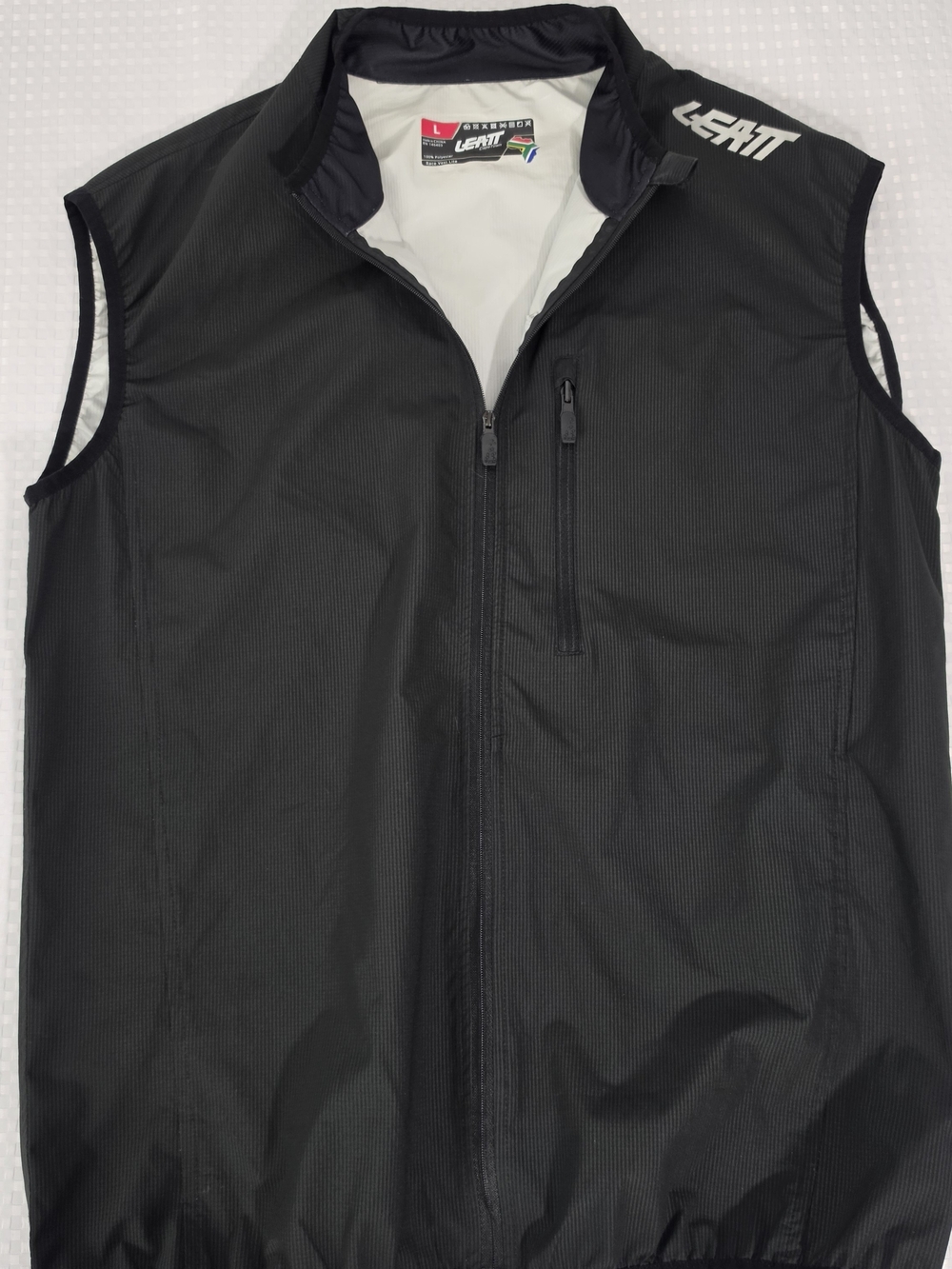 Leatt Race Vest Lite - Men's Size Large (Black) - Like New Condition